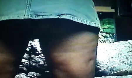 ஆசிய பேப் நீல ஜீன்ஸ் 2 ஆபாச முதிர்ந்த