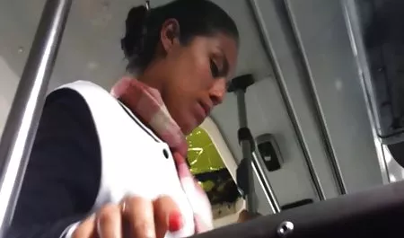 தாய் டீன் செக்ஸ் பெரிய முதிர்ந்த pareo மார்பகங்கள் ஆபாச !