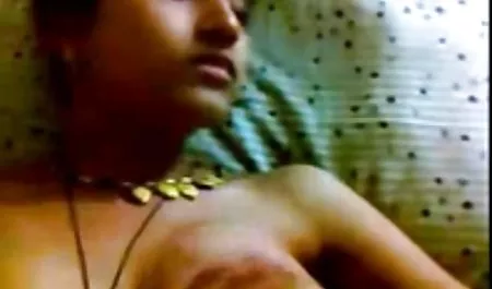 ரெபேக்கா வானவில் பெறுகிறார் தனது ஓட்டைகள் நிரப்பப்பட்ட மற்றும் உடை புதிய ஆபாச முதிர்ந்த