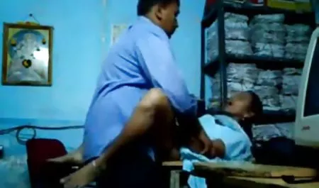 பிளாங்க் முதிர்ந்த பெண், ஆபாச வீடியோக்கள் ஆன்லைன் கழுதை அழிக்கப்பட்ட ஒரு தடித்த இரு இரு-si