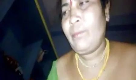 மனைவி ஆபாச ஆன்லைன் முதிர்ந்த பெண்கள் காட்டில் 2 நண்பர்கள்