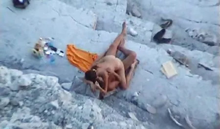 விந்தை முதிர்ந்த பெண்கள் ஆபாச முழுங்குவது