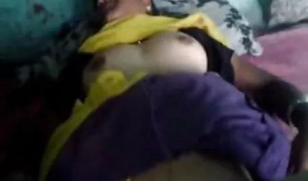 பதிவு என்னை fucking ஒரு துணை மீது மறைக்கப்பட்ட முதிர்ந்த பெண் ஆபாச ஆன்லைன் watch கேமரா 2